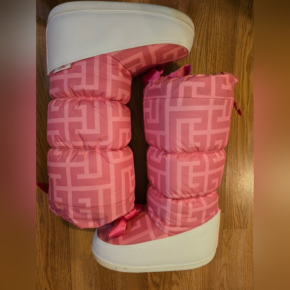 Balmain × Barbie Monogram Boots - Picture 5 of 13
